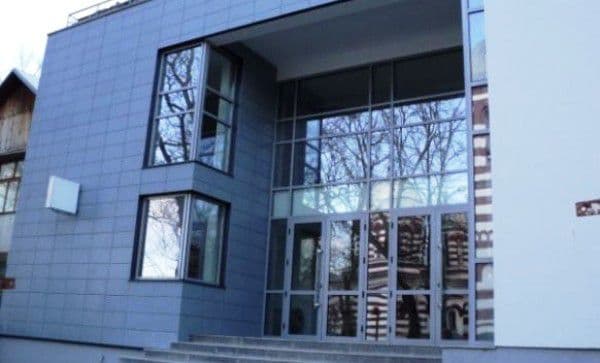 Drept la replică! Consilierii dorohoieni acuzați de amânarea inaugurării Cinematografului MELODIA reacționează!