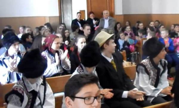 Premieră teatrală. Spectacol în Sala mare de ședințe a Judecătoriei Dorohoi