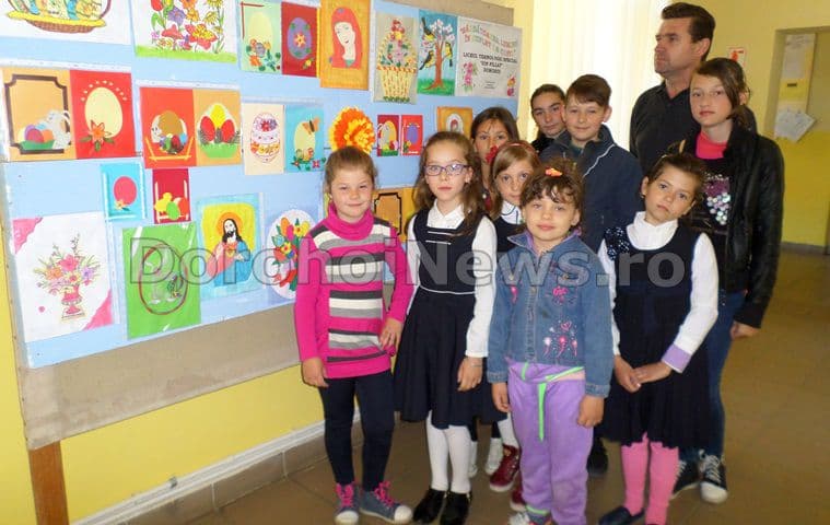 Expoziţie cu tematică pascală – „Sărbătoarea luminii în suflet de copil” la Liceul Tehnologic Special „Ion Pillat” Dorohoi - FOTO