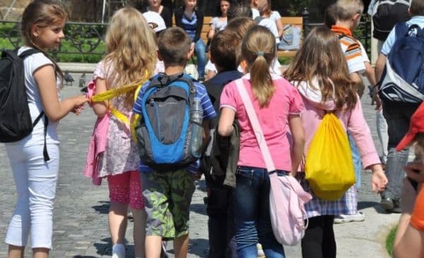 Veşti bune pentru elevi şi profesori. Când se întorc elevii la şcoală după vacanţa de Paşte