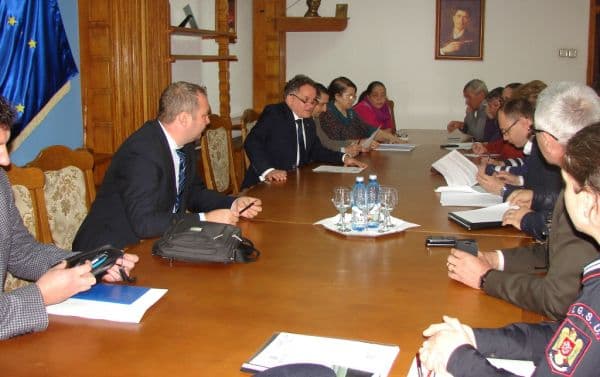 Prefectul Dan Nechifor: Evoluţia numărului de îmbolnăviri de hepatită arată că focarul este aproape stins
