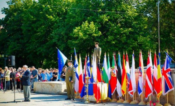 Zi de sărbătoare, luni, 9 mai, pentru toți românii