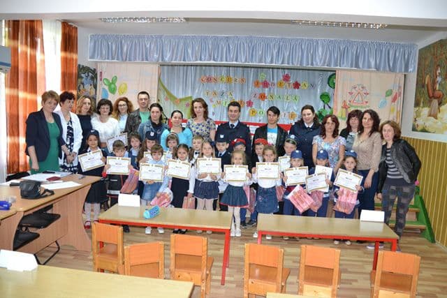 „Micii pompieri”- etapa zonală- la cea de-a IX-a ediție la Grădinița cu P.P. „Ștefan cel Mare și Sfânt” Dorohoi - FOTO