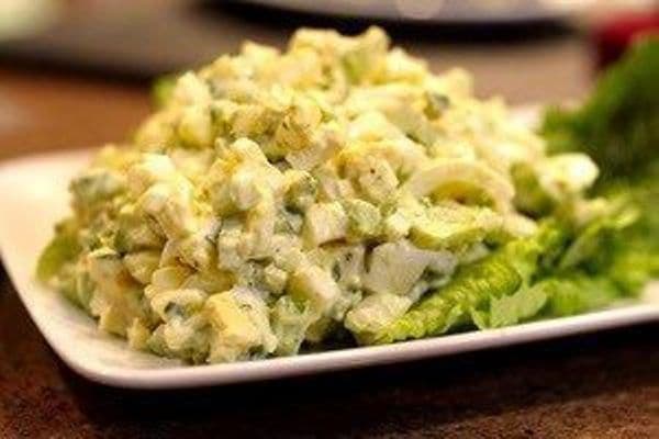 Salată de conopidă cu piept de pui