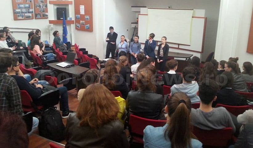 Activitate despre adolescență la Colegiul Național „Grigore Ghica” Dorohoi - FOTO