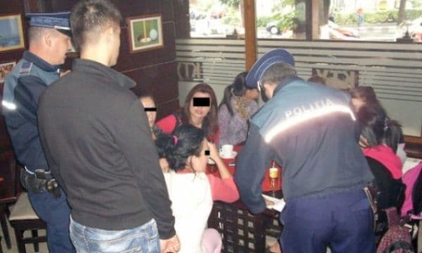 Razie în baruri! Nu au scrupule, comercianți depistați în timp ce vindeau băuturi alcoolice şi ţigări minorilor