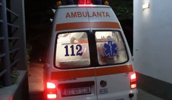 Bărbat salvat în ultima clipă de oamenii legii