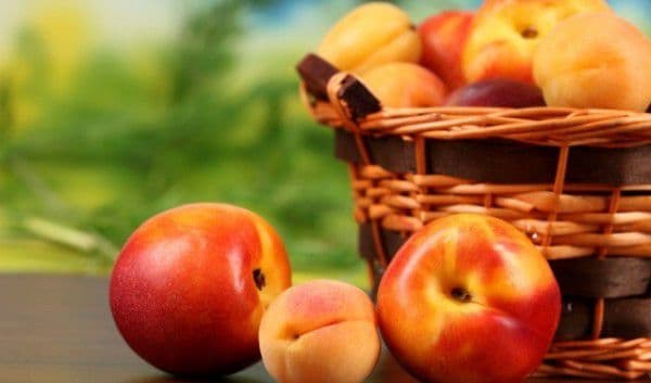 Alertă ANSVSA: Caise și nectarine provenite din Turcia, cu reziduuri de pesticide peste limita admisă
