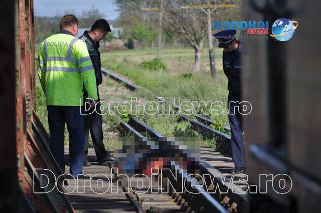 Accident mortal la Broscăuți: Final tragic pentru un tânăr lovit de trenul Iași-Dorohoi! VIDEO | FOTO