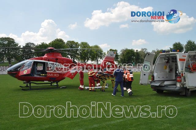 Bărbat aflat în stare gravă preluat de urgență de la Dorohoi de un elicopter SMURD - FOTO