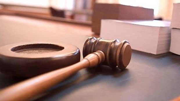 Bărbat din Dorohoi trimis în judecată pentru dare de mită