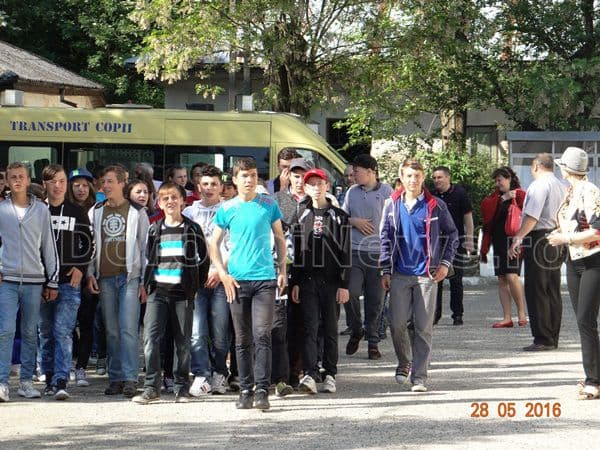 „Ziua porților deschise” la Liceul Tehnologic Alexandru Vlahuță Șendriceni - FOTO
