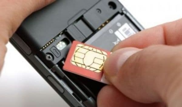 Nebunie totală! Iată cum poți asculta orice telefon cu acest truc