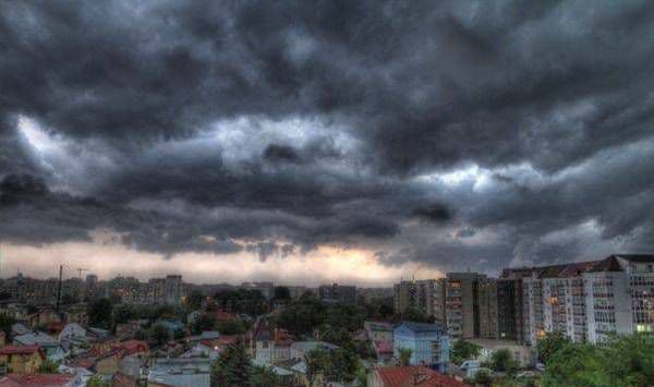 Cod galben de furtuni şi grindină! Se întâmplă acum