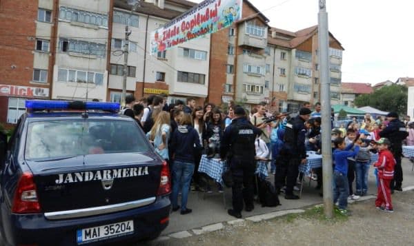 Zilele Copilului 2016 vegheate de jandarmi la Dorohoi