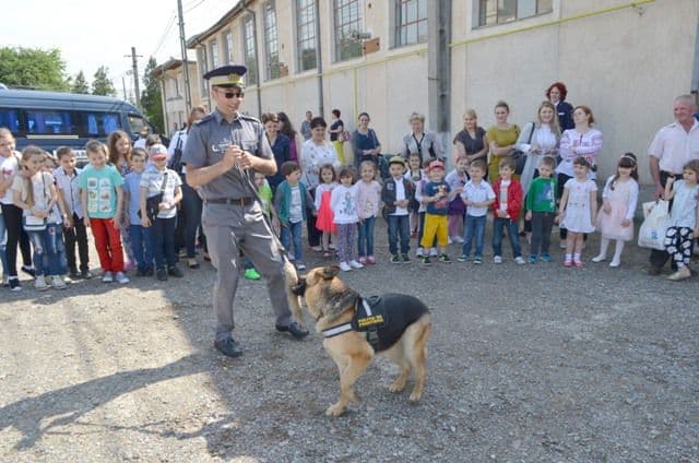 Poliţişti de frontieră pentru o zi - FOTO
