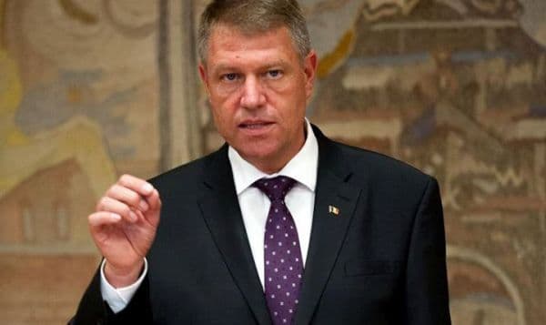 Legea prin care instituțiile ce încasează impozite sunt obligate să accepte achitarea acestora cu cardul, la reexaminare