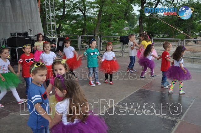 Talent și veselie la Zilele Copilului 2016: peste 250 de copii au evoluat pe scena dorohoiană - FOTO