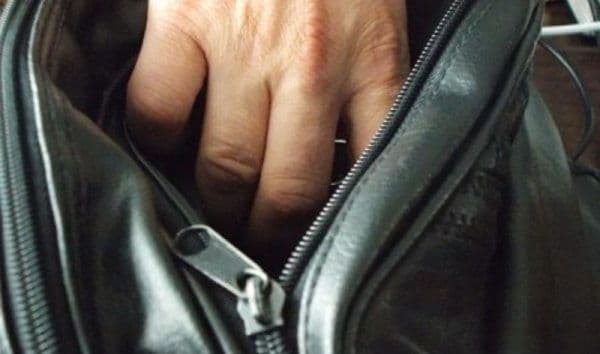 Furt prevenit de un poliţist de frontieră botoşănean, aflat în timpul liber 