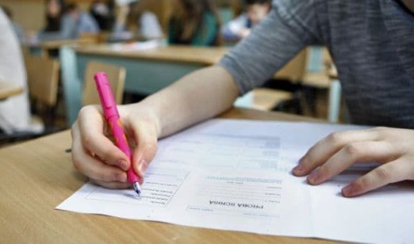 Adrian Curaj: Lucrările elevilor vor fi corectate în alte judeţe