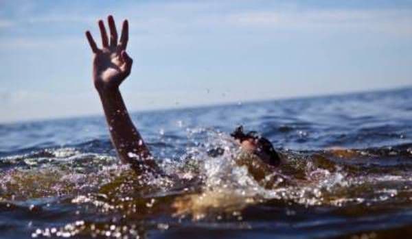 Tragedie în Italia: Un român a murit încercând să îşi salveze copiii din mare