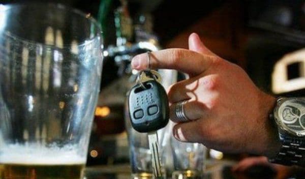 Tânăr din Broscăuți depistat băut la volan deși avea permisul reținut