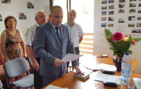 Ședință de constituire la Vlăsinești în prezența oficialităților județului - FOTO