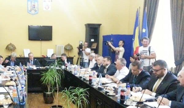 Noul Consiliu Local al municipiului Botoșani a fost constituit. Vezi cine sunt noii viceprimari - FOTO