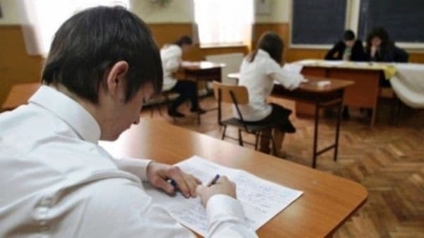 Evaluare Națională 2016: Vezi subiectul și baremul la Limba și literatura română!