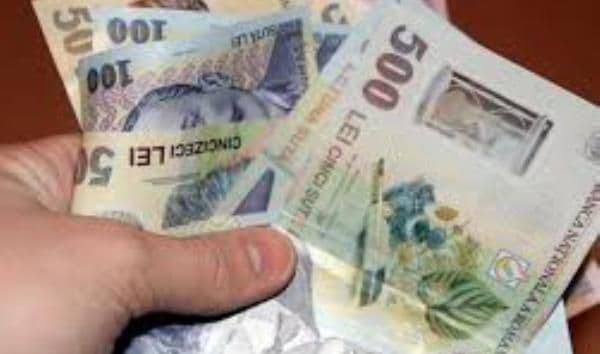 Opt familii din Dorohoi au primit ajutoare de urgenţă