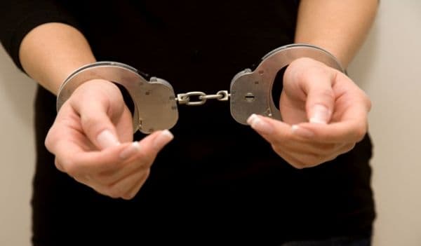 Femeie din Cordăreni condamnată la închisoare, pentru rele tratamente aplicate minorului