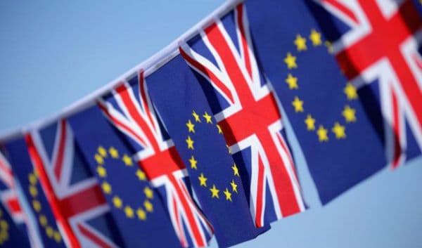 Dezastru pentru românii din Marea Britanie: Acesta ar putea fi motivul care i-ar putea forţa să vină acasă