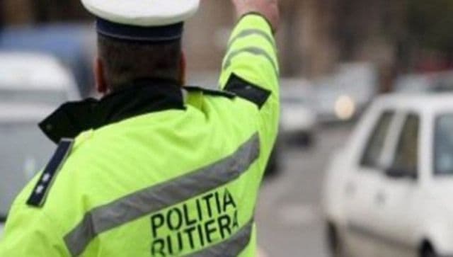 Acțiuni suplimentare ale poliţiştilor rutieri în acest week-end pentru siguranţa cetăţenilor