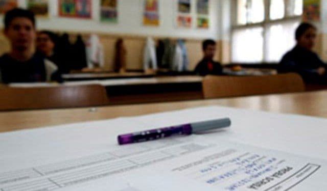 Tezele elevilor botoșăneni care au susținut Evaluarea Națională, recorectate prin sondaj 