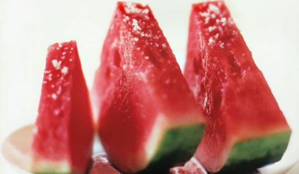 Ciudățenii culinare: De ce să mănânci pepene cu sare