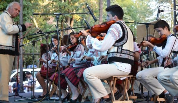 Încep înscrierile la Festivalul național de Folclor „Cântă de răsună lunca” - ediția XXVII