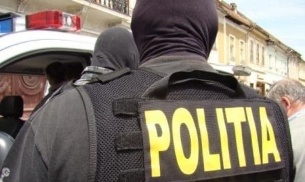 Trei mandate de percheziții domiciliare privind regimul de pescuit şi acvacultură