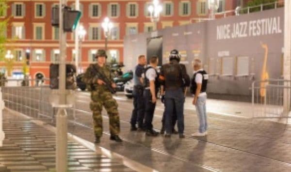 Românca dispărută după atentatul de joi de la Nisa a fost găsită în viață