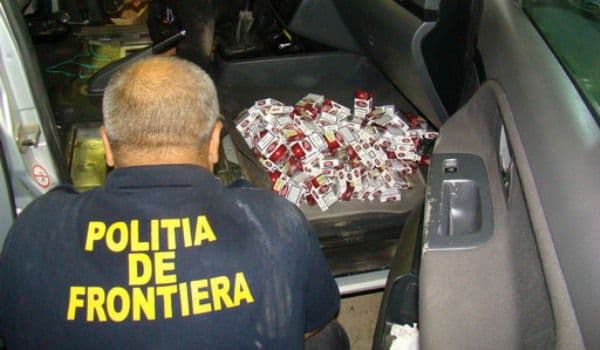 Audi A4 pierdut pentru ţigări de contrabandă - FOTO