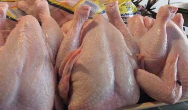 Pui ucraineni crescuţi în fermele de lângă Cernobîl, invadează piaţa europeană
