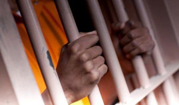 Tânăr încarcerat în Penitenciarul Botoșani pentru infracțiunea de furt