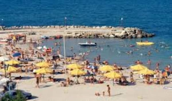 Alarmă în stațiunea Venus. Ce au pățit 15 turiști