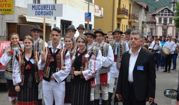 Marele Premiu de la Vatra Dornei câștigat de Ansamblul „Mugurelul-Mărgineanca” - FOTO