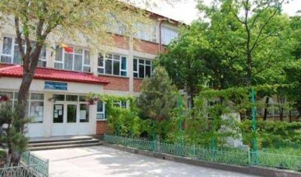 Elevi ai Școlii Gimnaziale „Mihail Kogălniceanu” Dorohoi răsplătiți cu locuri în Tabăra de vară în domeniul situaţiilor de urgenţă