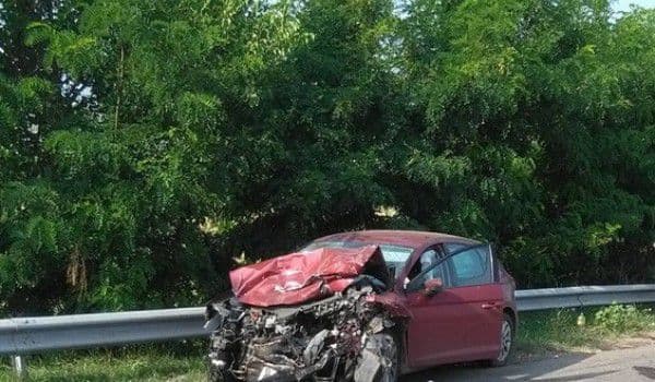 Accident grav produs cu puțin timp în urmă la Manoleasa. Patru victime preluate de ambulanță!