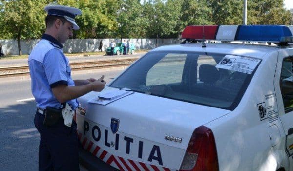 Inconștiența la volan! Depistat în timp ce conducea camionul fără a deține permis de conducere