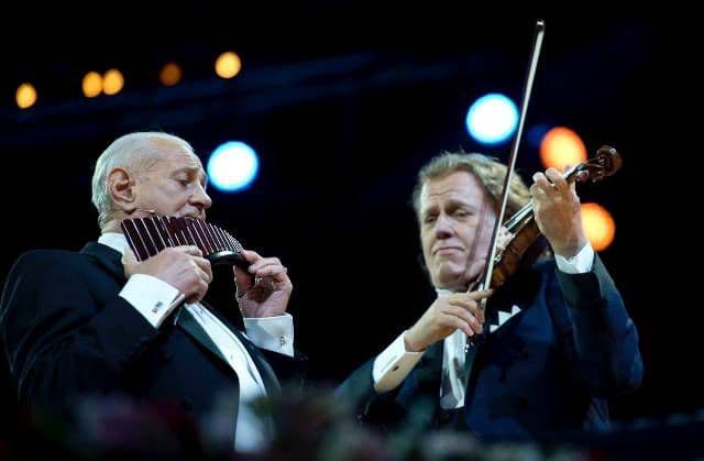 După Rieu, Gheorghe Zamfir cântă cu Francesco Napoli. Încă un duet internațional