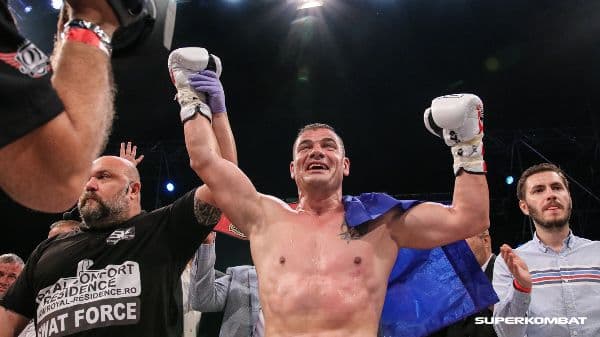 Ionuț Iftimoaie a devenit campion mondial al versiunilor Superkombat și WKN în fața a 30.000 de oameni