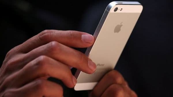 O firmă oferă 500.000 de dolari celor care găsesc erori de soft la Apple