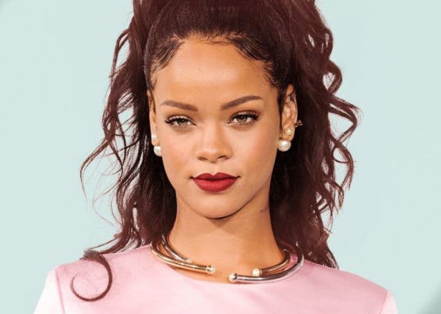 Meniul complet, direct de la Rihanna. Ce mănâncă de arată așa bine!